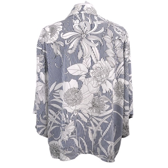 ANTHROPOLOGIE Akemi & Kin Savanah Floral & Stripe Open Front Poly Chiffon Kimono - Picture 3 of 7